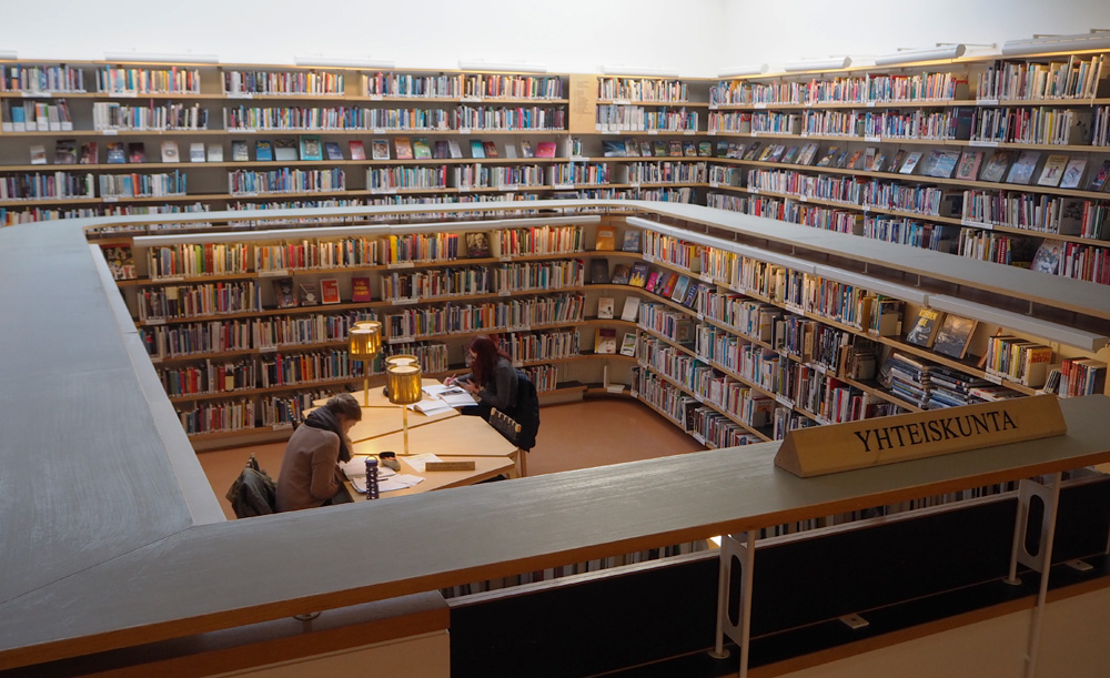 Kirjasto_Rovaniemi_Parasta_matkalla_blogi